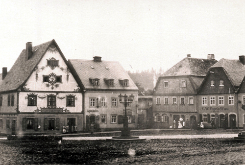 Obermarkt Nordostecke mit Apotheke